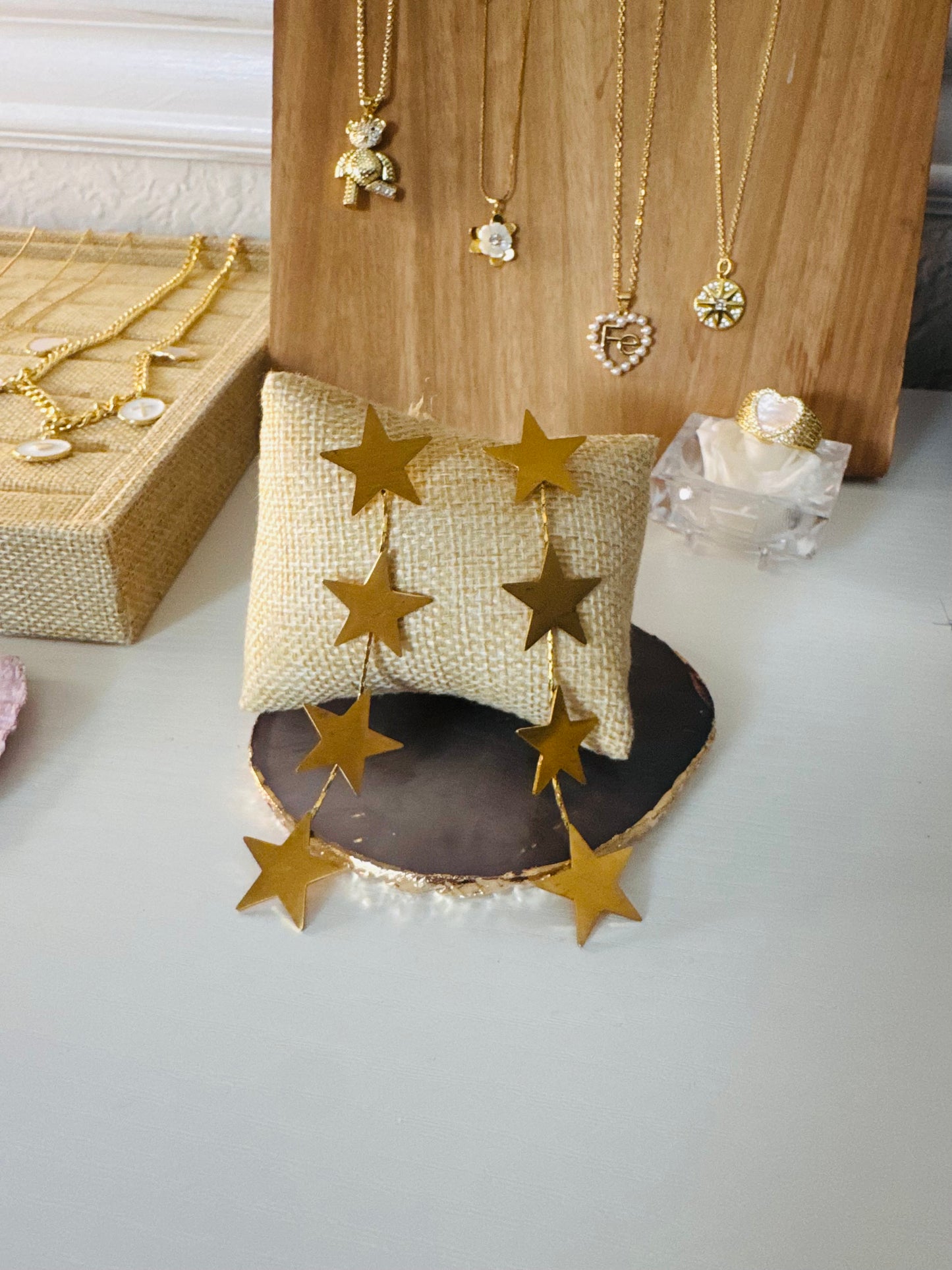 Aretes Galaxy Stars