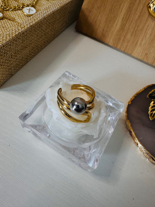 Anillo Esfera Dorada
